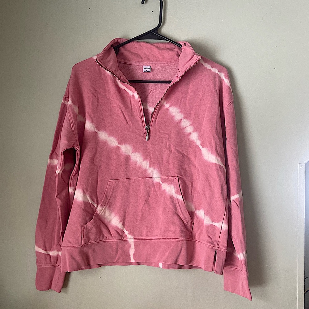 Cropped 3/4 zip up sweater. Great condition
